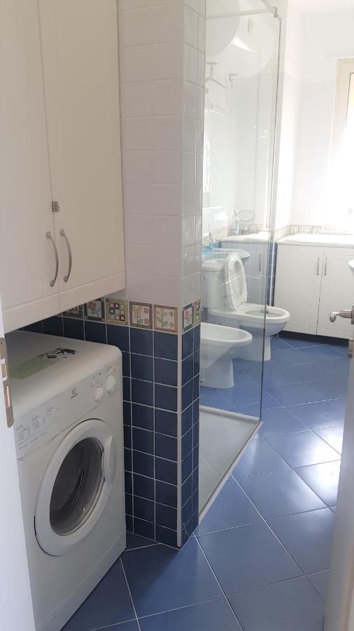 M&I Beach Apartment With Sea View Durrës Kültér fotó