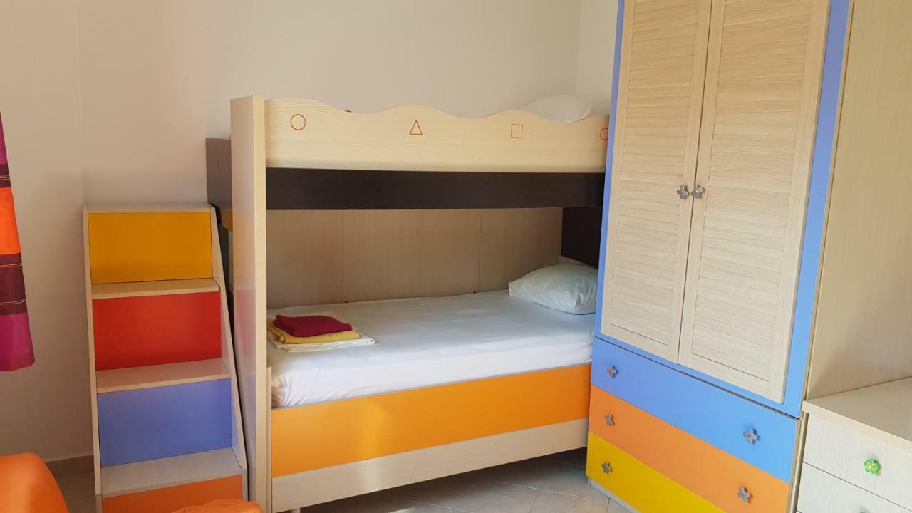 M&I Beach Apartment With Sea View Durrës Kültér fotó